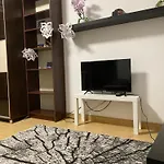 Lejlighed Komfortowy Na Florianskiej, Park Praski, Dw Wilenski,w Odleglosci Spaceru Od Starego Miasta, напротив офиса для прохождения теста Ces для моряков, Wystawiamy Faktury Dla Firmy Ksef *