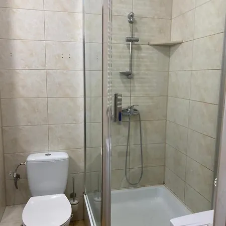 Komfortowy Apartament: Pet-friendly Old Town Retreat Near Park Praski *