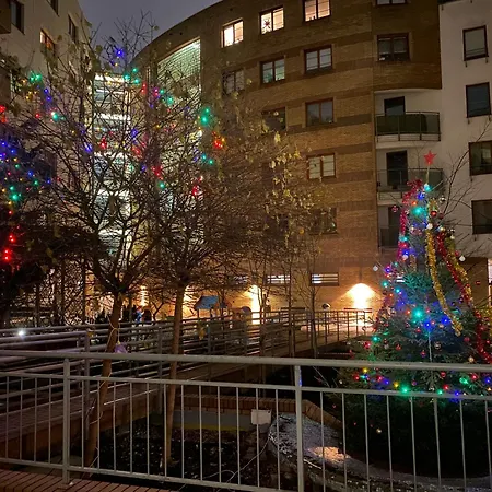 Komfortowy Na Florianskiej, Park Praski, Dw Wilenski,w Odleglosci Spaceru Od Starego Miasta, напротив офиса для прохождения теста Ces для моряков * 华沙