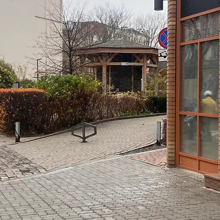 Komfortowy Apartament: Pet-friendly Old Town Retreat Near Park Praski *